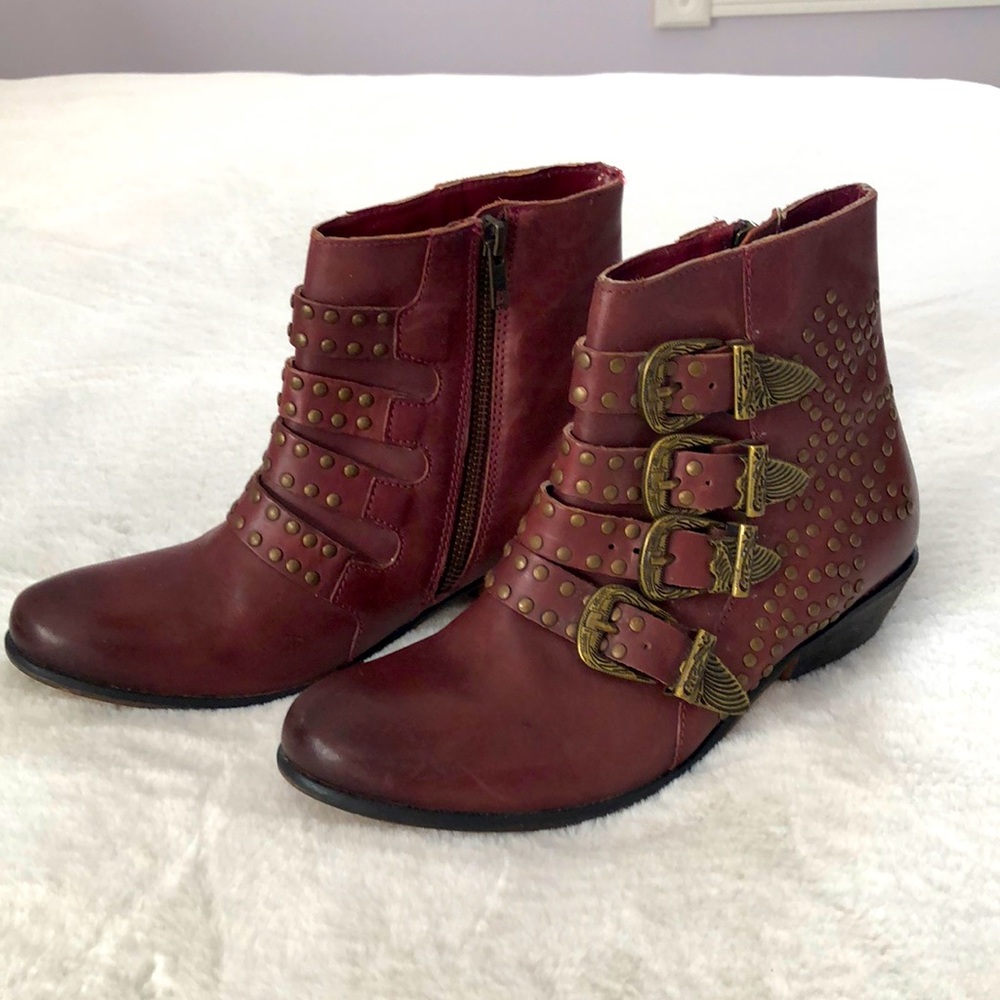 Maroon studded booties, 7 1/2